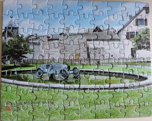 Puzzle Bugatti en bronze à Molsheim