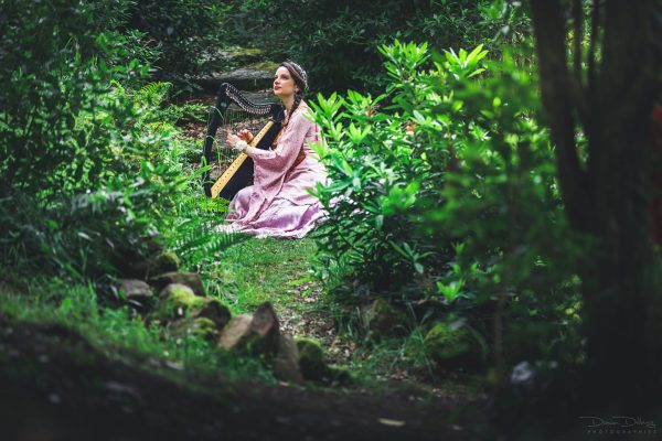 Concert Camille TAEZI Chant et harpe celtique au Dompeter à Avolsheim